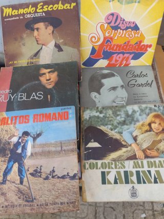 Lote Vinilos escucho oferta  muy antiguos