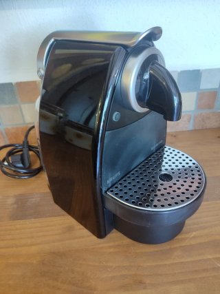 Cafetera Krups Nespresso XN 2120 Negra