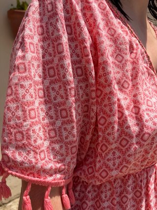 Vestido rosa estampado