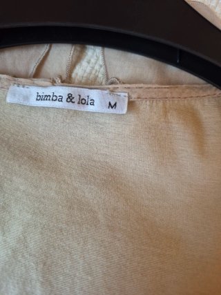 Blusa B&L volantes beige y rosa