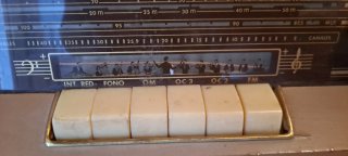 Radio Philips Antigua Marrón y Beige
