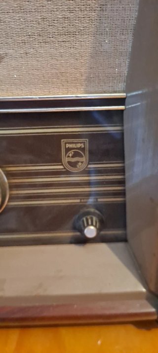Radio Philips Antigua Marrón y Beige