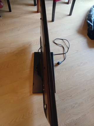 Televisor LG 42 Negro En buen estado con su mando
