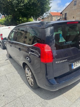 Peugeot 5008 Azul 7 Plazas