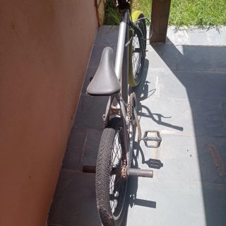 Bicicleta BMX Gris