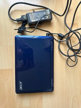 Acer Aspire One Azul/Negro-pantalla dañada