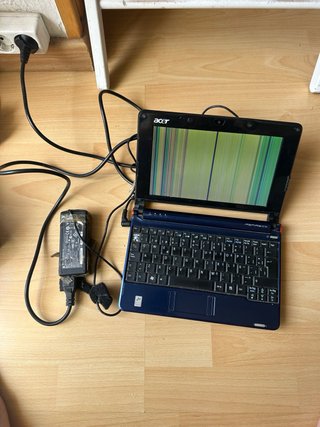 Acer Aspire One Azul/Negro-pantalla dañada
