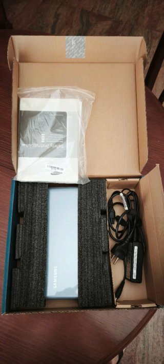 Samsung Netbook NC110-HV1 Negro
