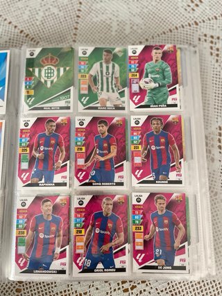 Album Adrenalyn 23/24 + 160 cromos diferentes
