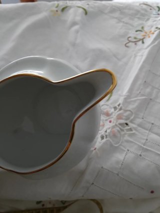Salsera Royal Kent George V Porcelana
