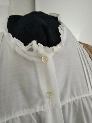 Traje de huertana grande.Camisa, falda y chaleco.