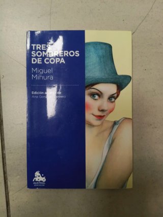 Tres sombreros de copa