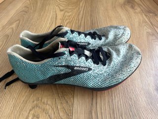 Brooks Mach 19