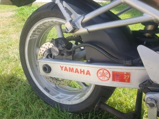 Yamaha FZ6