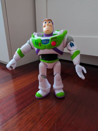 Figura Buzz Lightyear Toy Story con sonido