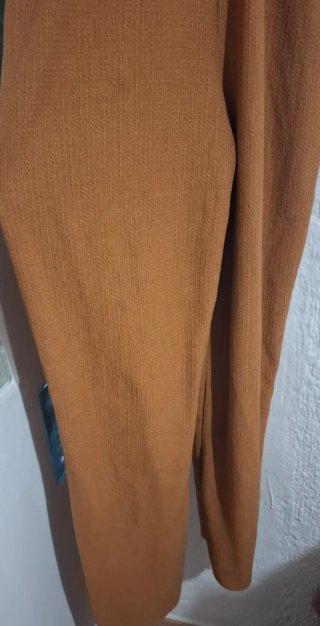 Mono Pull&Bear marrón tirantes