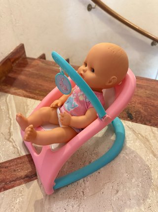 Nenuco Silla Mecedora con Muñeca