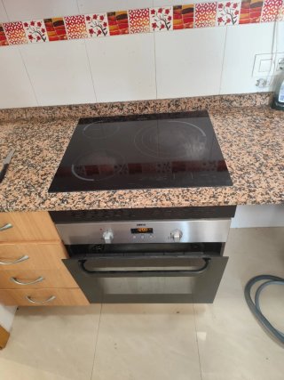 Horno  Zanussi