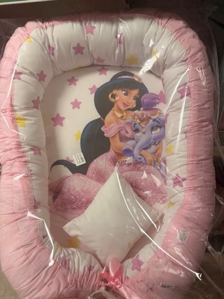 Nido para bebé con diseño de Princesa Jasmine