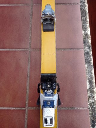 Sci Samid, fabbricati in Spagna