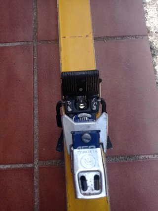 Sci Samid, fabbricati in Spagna