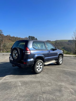 Toyota Land Cruiser 2004