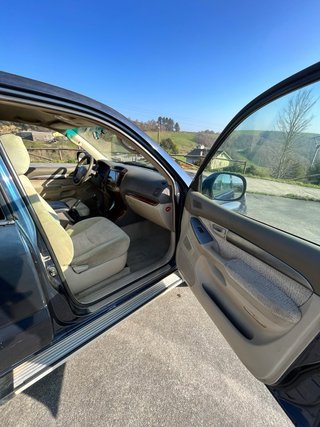 Toyota Land Cruiser 2004