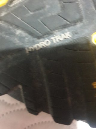 Zapatillas The North Face Negras y Amarillas