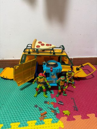 Coche Tortugas Ninja + Figuras