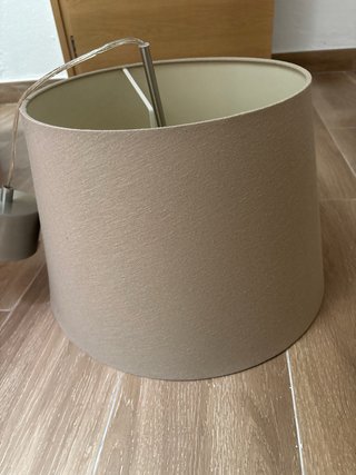 Lámpara beige tela Ikea