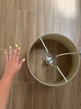 Lámpara beige tela Ikea