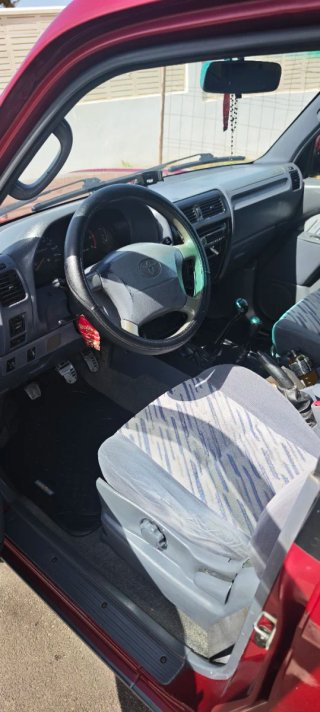 Toyota Land Cruiser 90 2000