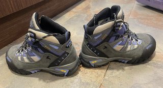 Botas Boreal Trekking. Vibram. Dryline. Talla 37,5