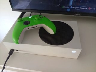 Xbox Series S + Tarjeta Expansión 1TB + mando