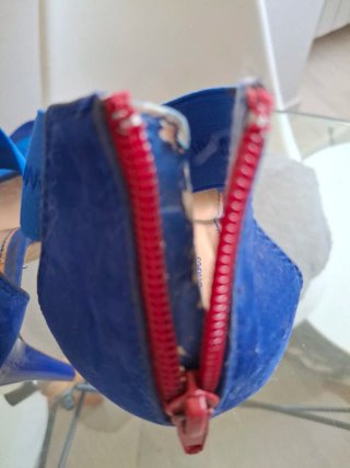 Zapatos de tacón azul