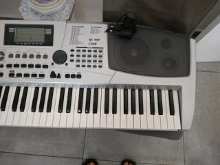 Piano MC710