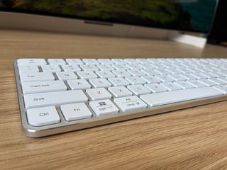Teclado Windows/Mac Estilo Magic Plata