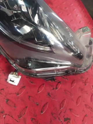 Faro Yamaha Xmax 125/400 año 2018 al 2022