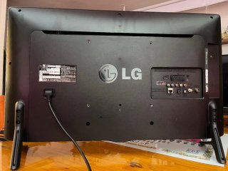 LG Smart TV 32 Wifi Netflix Youtube