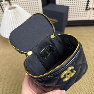 Neceser Chanel makeup Negro