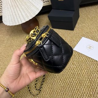 Neceser Chanel makeup Negro
