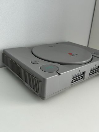 Console PlayStation 1 (PS1) con borsa
