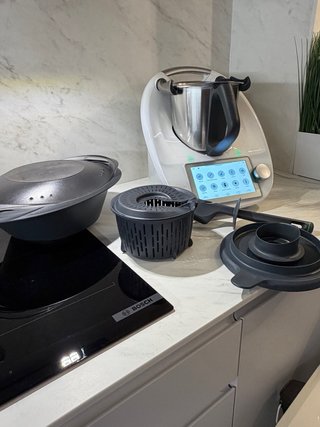 Thermomix TM6 con Accesorios