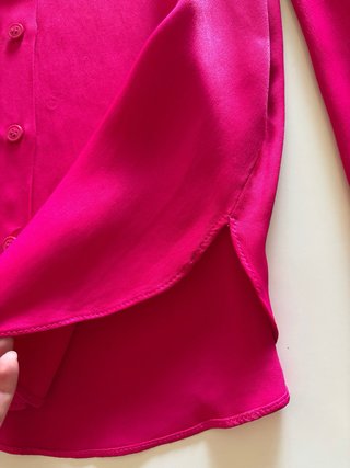 Camisa satinada ZARA rosa vibrante