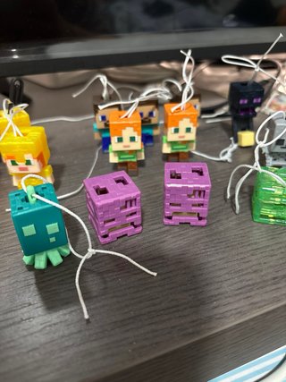 Figuras Minecraft Kinder Joy Sorpresa