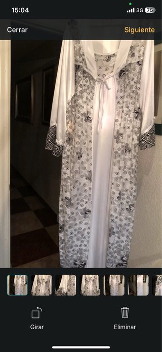 Bata y camisón blanco con encaje