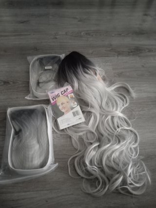 Peluca Gris con Gorro para Peluca
