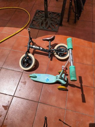 Bici de aprendizaje y patinete infantil