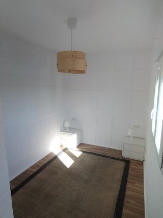 Contenedor maritimo convertido en casa prefabrica