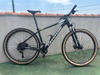 Bicicleta Cannondale Montaña Negra